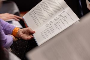 이디시어, 중국어 및 영어로 인쇄된 도나 도나 가사