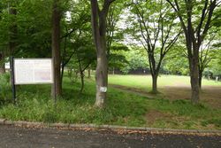 장자하라 유적(추정 쓰즈키 군아 흔적)