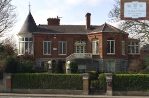 글레나, 부스터스타운