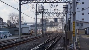 2017년 2월 역 서쪽에 있는 시모이타바시 열차 주박 기지