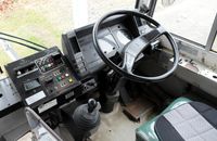 P-LV314Q의 운전석