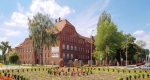 히폴리트 체겔스키 학교 단지