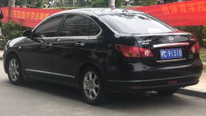 닛산 블루버드 실피 후측면