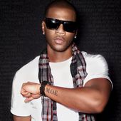 케빈 코솜은 앨범의 타이틀 트랙에 참여했으며, 앨범의 다른 부분에서 작사 및 보컬 프로듀싱 크레딧을 받았다.