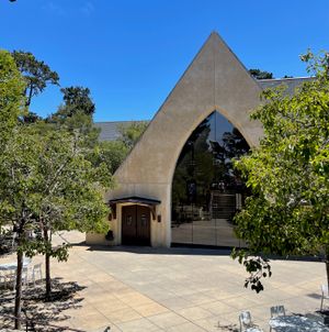 선셋 센터, 카멜 바흐 페스티벌의 본거지