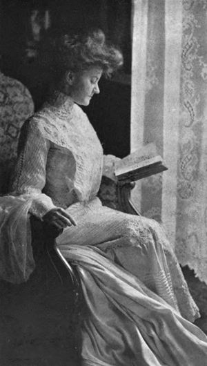 엘렌 글래스고.