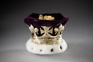 마거릿 공주의 화관, 1902년 에드워드 7세의 대관식에 사용되었다. 스톡홀름의 리브루스트카마렌에 보관되어 있다.