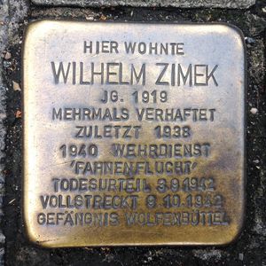 빌헬름 치멕(1919–1942), 탈영과 동성애 혐의로 박해를 받아 볼펜뷔텔 교도소에서 처형됨