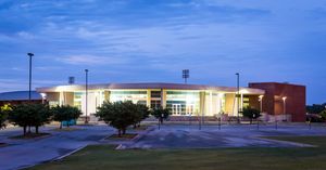 레르 아레나, 웨스트멤피스 고등학교 아카데미