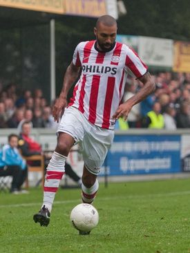 2011년 9월, PSV에서 뛰는 엥헬라르