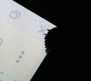 LCD 모니터의 불량 화소