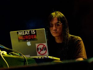 2007년 뫼어스 페스티벌에서 라이브 공연 중인 마사미 아키타