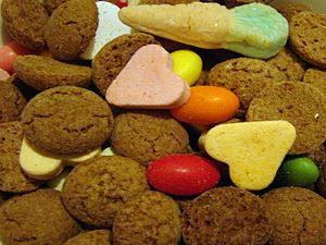 뿌려먹는 과자 (Strooigoed) 와 kruidnoten 믹스