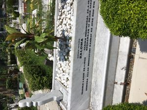 잘란 암팡 무슬림 묘지(Jalan Ampang Muslim Cemetery), 쿠알라룸푸르에 있는 살로마의 묘지