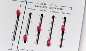ARP 오디세이 신시사이저의 ADSR 엔벨로프 컨트롤