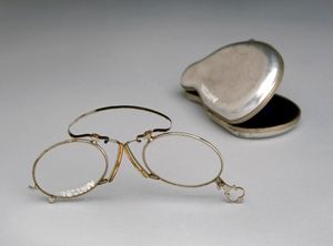 C-브릿지 코안경 (케이스 포함, 영국, 1875년~1925년)