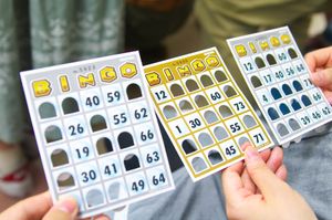 구멍 뚫는 카드