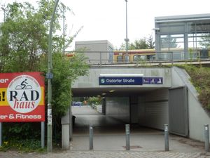 2013년 5월의 역 입구