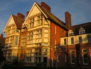 이스트 켄트 칼리지 (Broadstairs)