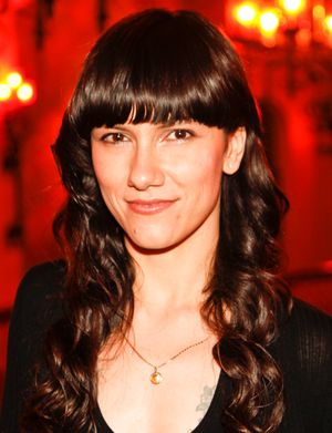 엘리사가 2012년 마이애미 국제 영화제에서 Someday This Pain Will Be Useful to You의 북미 초연에 참석한 모습