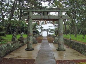 지노코지마 신사의 도리이