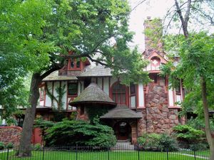 시카고 업타운, 부에나 파크 역사 지구에 있는 공예 튜더 양식 주택