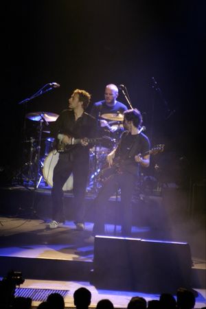 2005년 Twisted Logic Tour에서 "Don't Panic"을 공연하는 콜드플레이