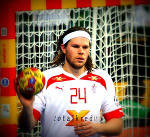 한센이 2013년 세계 선수권 대회에서 덴마크 대표팀으로 경기하는 모습