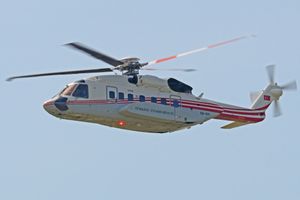 랜딩기어를 접어 넣은 슈퍼호크