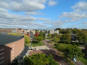 서쪽에서 바라본 캠퍼스 전경