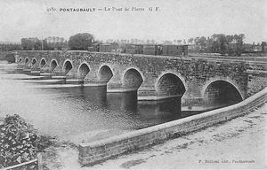 퐁토보에서 셀룬 강 다리를 건너는 증기 기관차