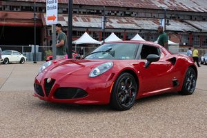 알파 로메오 4C 북미 버전