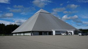 다이센시 난가이 체육관(구 난가이 촌민 체육관)