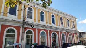 라 베가 도미니카 공화국 시내 거리의 식민지 건축물