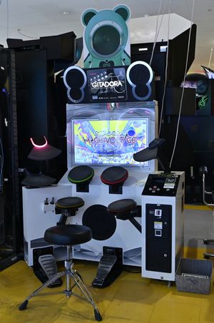 GITADORA HIGH-VOLTAGE 드럼매니아 기기