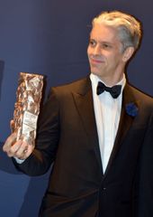 제임스 티에리, 최우수 남우조연상 수상자.