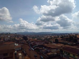 바푸삼의 파믈라(Famla) 지역 (일반적으로 아콰(Akwa)라고 불림)