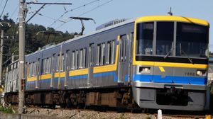 다객기에 4량 편성으로 운행되는 고도모노쿠니선