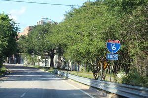 사바나 시내의 I-16 동쪽 종점