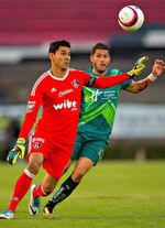 아틀라스에서 뛰는 우스타리 (왼쪽)