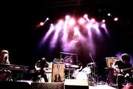 2010년 4월 체코 프라하의 Mono