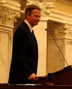 2011년 아이다호 상원 의장으로 활동하는 리틀