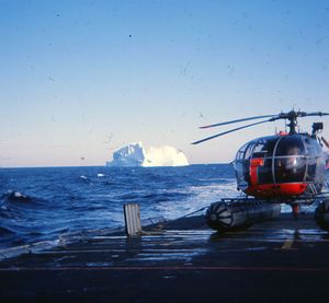 1977년 덴마크 해군 함정 HDMS 베스큐테렌에 탑재된 알루에트 III