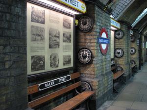 베이커 스트리트 역 서클/해머스미스&시티 선 승강장