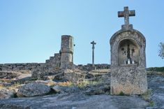 이 지역의 기독교적 영향력의 상징: 알미냐스 도 칼바리오