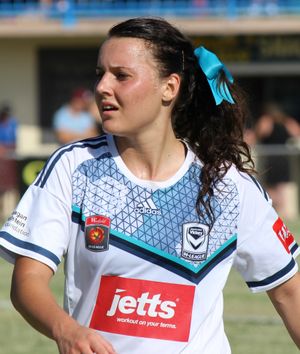 2016년 멜버른 빅토리에서 뛰고 있는 래소