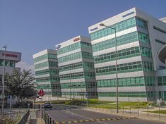 포르토 살보 시민 교구에 있는 라고아스파크 단지 내의 사무실 건물