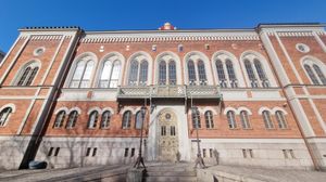 리타리후오네 건물