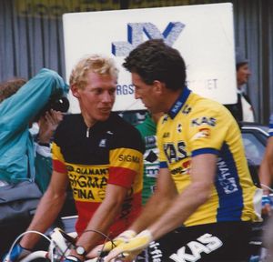 1988년 켈리(오른쪽)와 에티엔 드 빌데