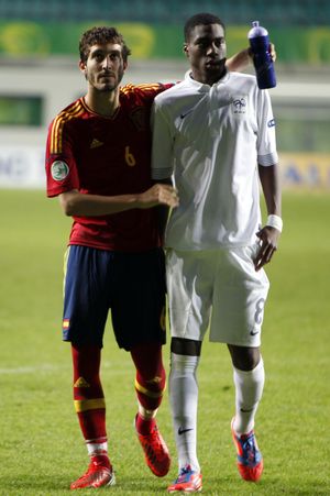 콩도비아와 스페인의 호세 캄파냐 (2012년 유럽 U-19 선수권 대회)